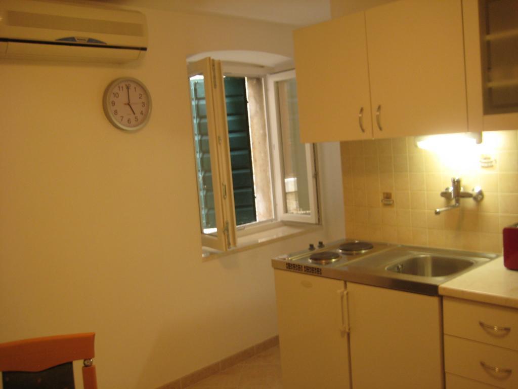 Gala Apartments Komiža Exterior foto